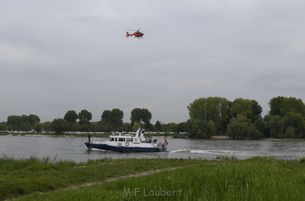 PRhein Koeln Porz Ensen Schwimmer untergegangen P007.JPG - Miklos Laubert